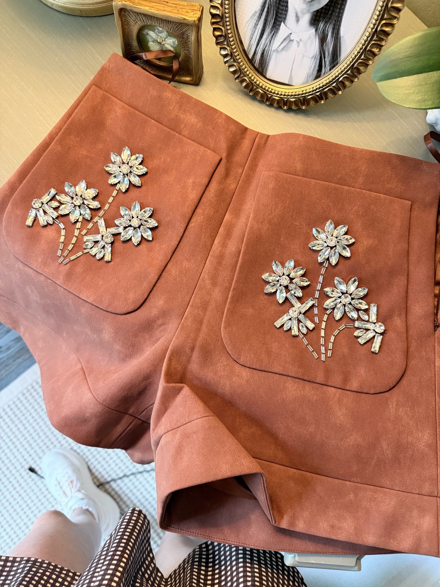 Fall shorts that are a work of art!

#LTKNYFW