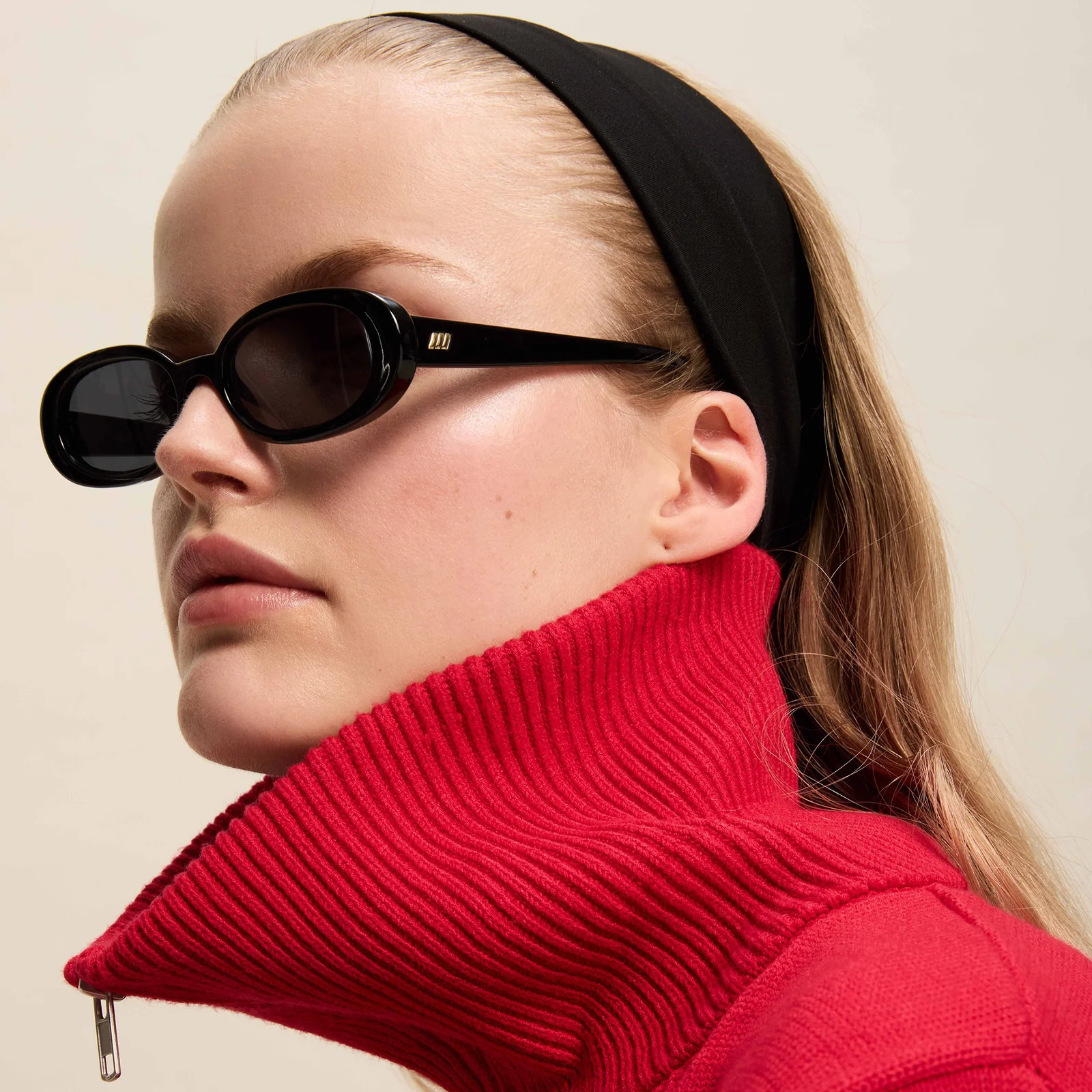 OUTTA LOVE | BLACK | Le Specs UK