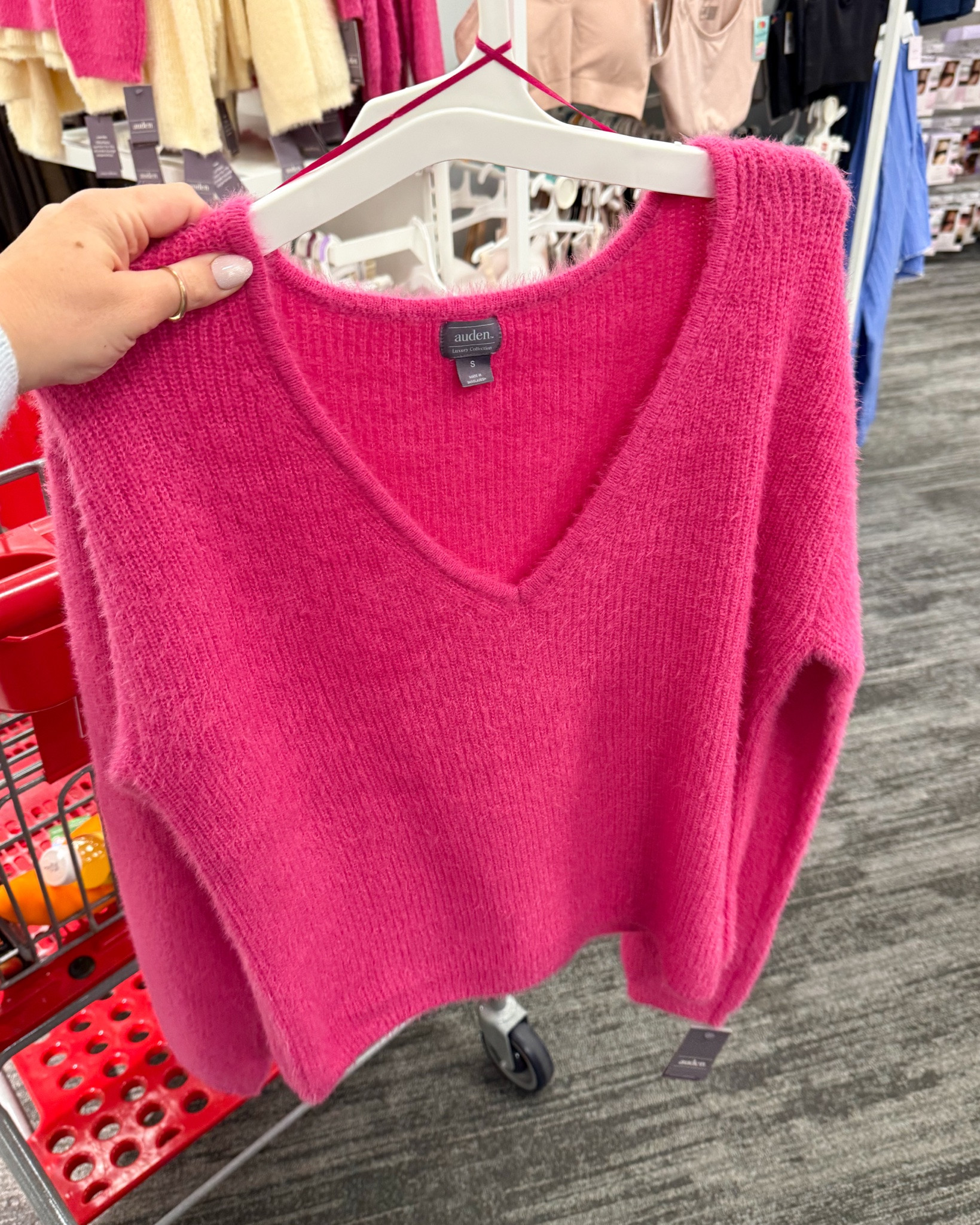 New pullover sweaters 💓

#LTKootd #LTKMidsize #LTKPlusSize