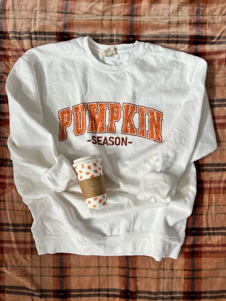 It’s PUMPKIN SEASON, fall crewmeck sweatshirt, fall style, pumpkins, retro fall, preppy style #pumpkinseason #fallcrewneck 

#LTKSeasonal #LTKplussize #LTKmidsize
