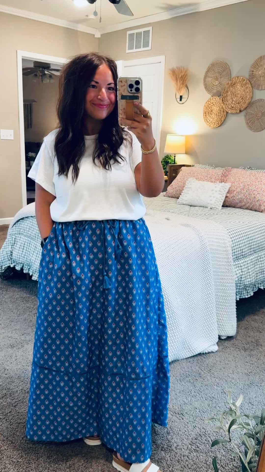 Target maxi skirts = the easiest outfit formula for summer! ☀️ Just add a tee and sandals for a cute, effortless look.

sandals: fit true to size // wearing a 5
maxi skirt: fits oversized // wearing a large
tee: fits true to size // wearing a large 

 
