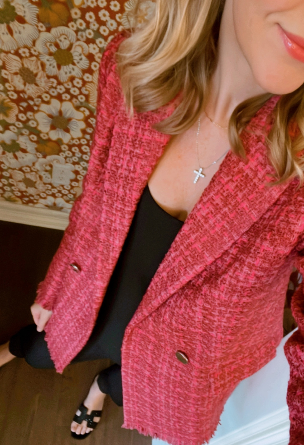 Barbie Blazer

Blazer: M 


#LTKSeasonal #LTKunder50 #LTKworkwear
