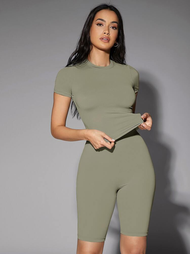 SHEIN BAE Solid Fitted Tee | SHEIN