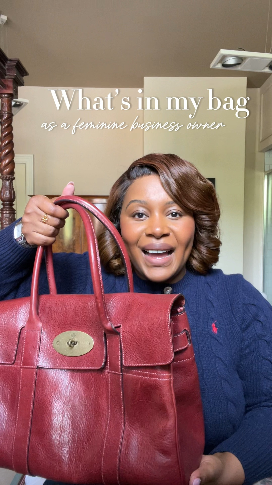 What’s in my bag 

#LTKBeauty #LTKPlusSize #LTKStyleTip