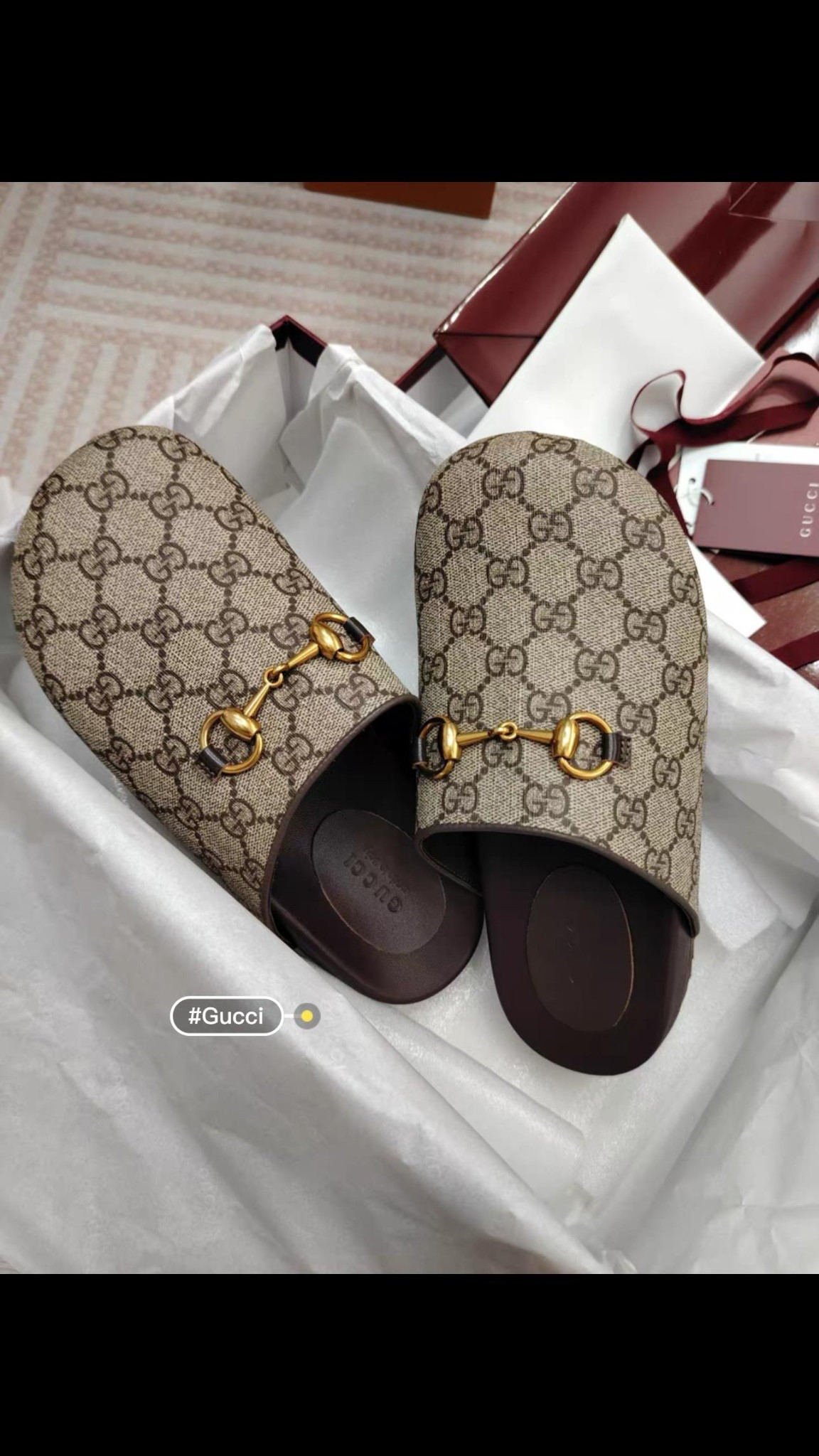 Sooo freaking cute!! These have been on my wishlist for awhile. Perfect casual winter outfit addition. Message me if you want a look for less that is almost exact but I can’t link. 

#LTKootd