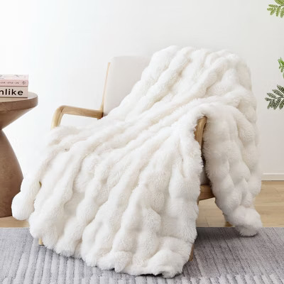 Aoibox Faux Fur Throw Blanket for Couch - Cream White Fluffy Cozy Rabbit Fleece, Plush Soft Bubble Blanket for Sofa & Bed, Warm Fuzzy Home Decor | Target