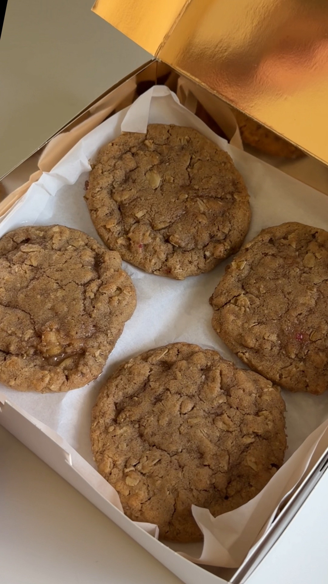 Holy cow, Tiffs Treats new Apple Pie Filled cookies are on another level amazing! Use code LTK20 for 20% off of your order! 

If you’ve never had Tiffs Treats cookies, they are delivered warm and delicious right to your door. 

#sponsored

#LTKHome #LTKfoodie