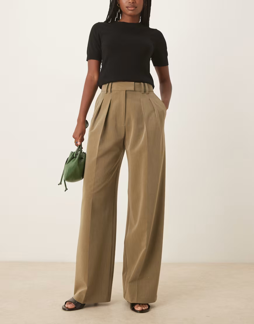 ASOS DESIGN tailored wide leg trousers with pleat detail in olive-Green | ASOS (Global)