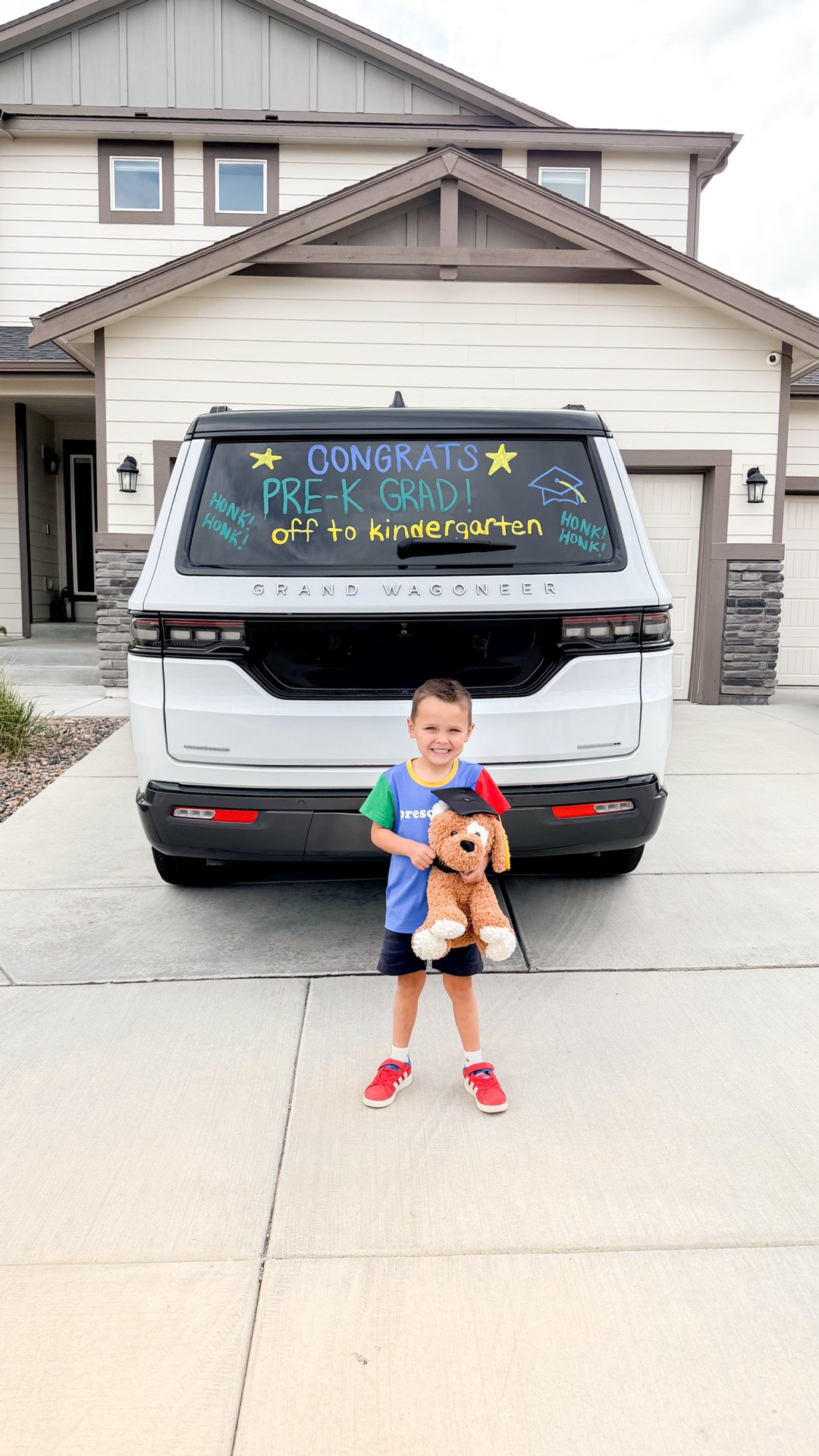 my last pre-k pickup ever 🥹 no one prepares you for what milestones feel like when it’s your last baby so we celebrated big! 🤍

#LTKmomlife #LTKKids #LTKdayinmylife