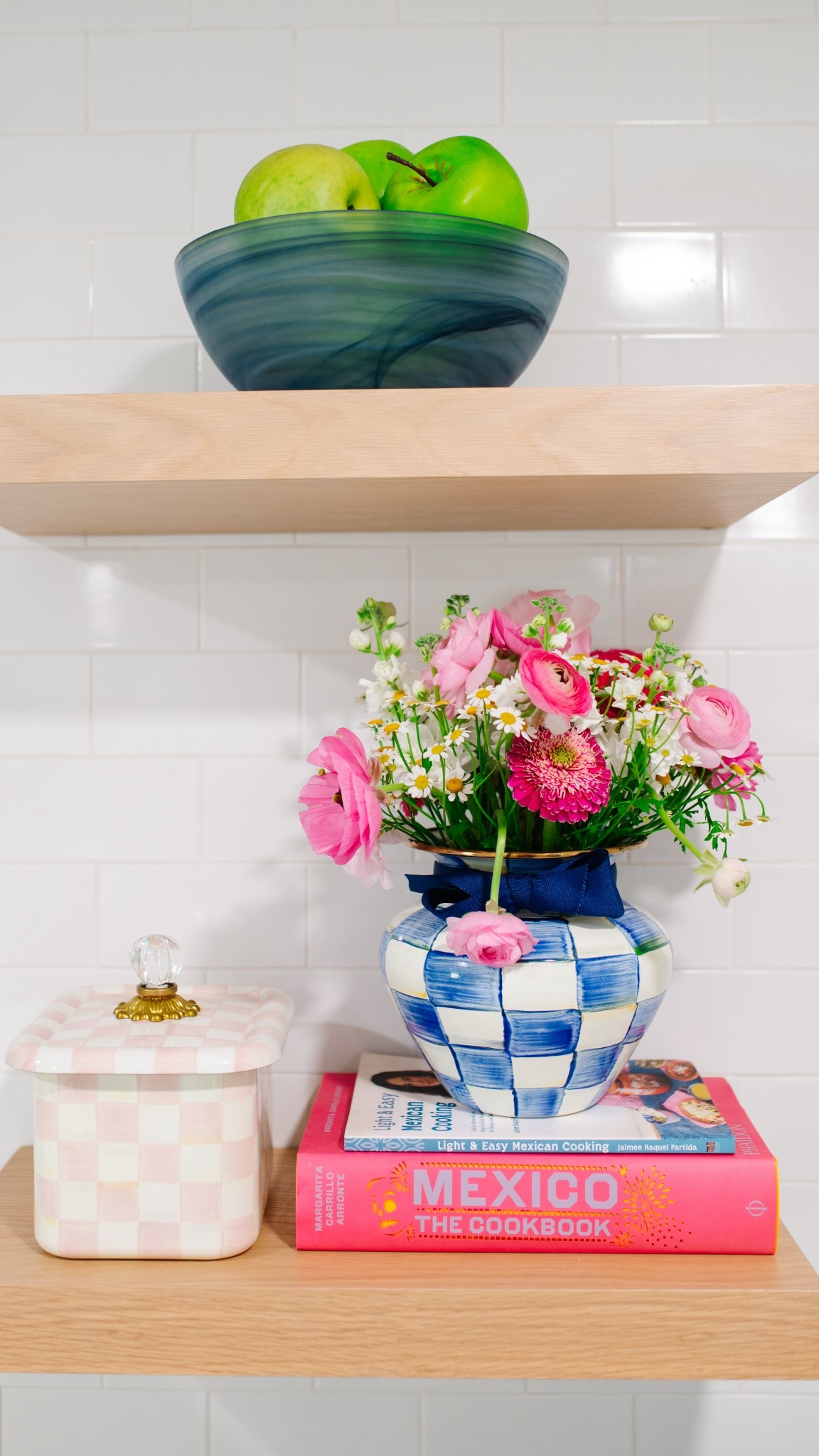 Mackenzie Barn Sale is live! Up to 60% off all items! Here are some of my favorites!

Home decor, vase, floral arrangement, Mackenzie Childs, smiles and pearls 

#LTKHome #LTKSaleAlert #LTKOver40