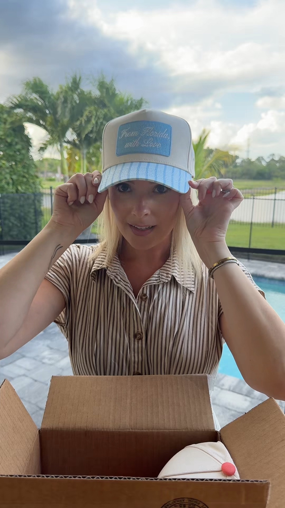 Kenzkustomz has the cutest new collection! Peach Palms is the epitome of summer. The colors are stunning! Use my code LOGAN10 to save :) linked all of my favorites!