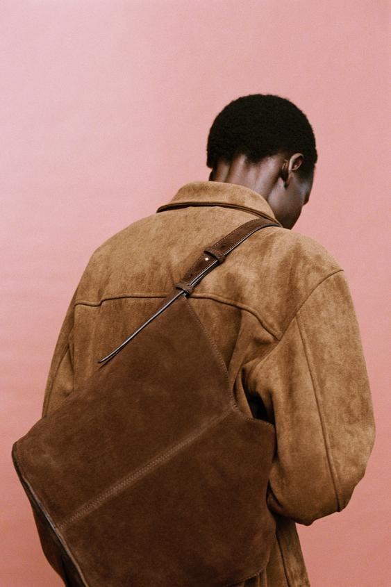 ASYMMETRIC SOFT SPLIT LEATHER BUCKET BAG | Zara US