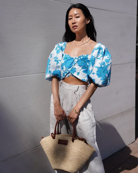 Floral prints, linen pants, and straw tote bags for spring! How cute is this puff sleeve cropped top? Perfect for spring or summer days and vacation.

I’ve been wearing these linen trousers for years and they’re my favorite! Plus this straw bag is in total repeat!



#LTKstyletip #LTKover40 #LTKtravel