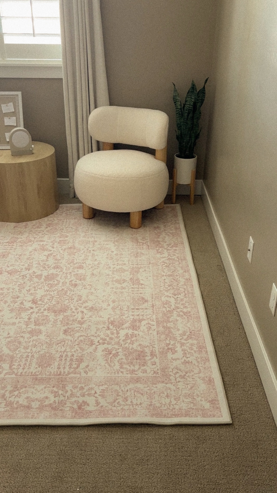 The cutest upgrade for my girl’s room? This pink vintage rug! 🩷 Soft, cozy, and full of charm—she’s obsessed, and so am I.



#VintageRug #GirlsRoomDecor #KidsRoomInspo #PinkRug #CozyHomeVibes 

#LTKKids #LTKStyleTip #LTKHome