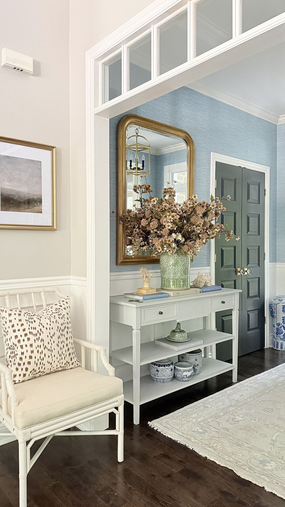 Chic fall entryway decorating! Style your home in gorgeous layers of earthy color🤎💚💙

#LTKfall #LTKhome #LTKstyletip