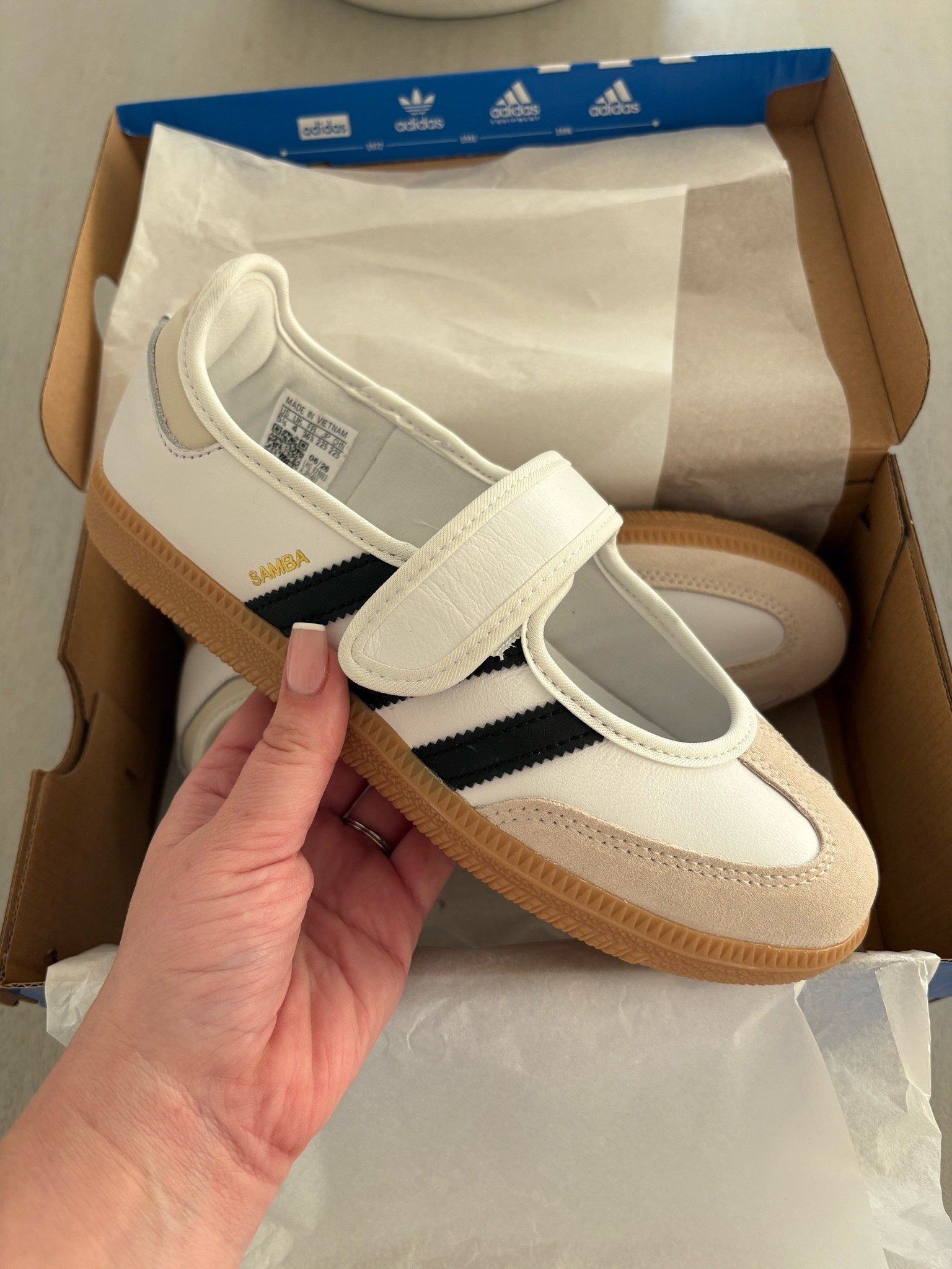 Mary Jane adidas Sambas
Cool girl 
It trainer

#LTKuk #LTKsummer #LTKautumn