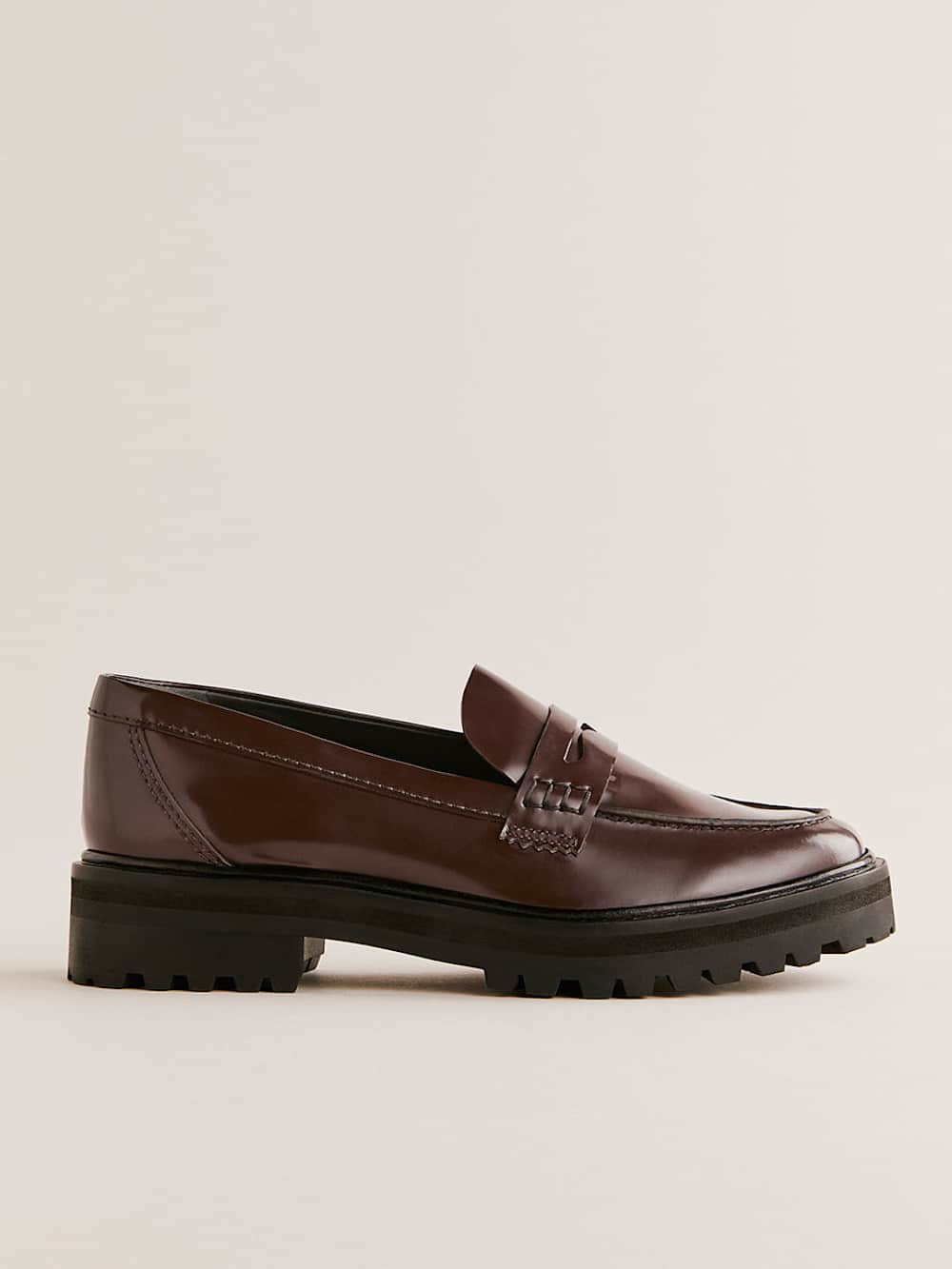 Agathea Chunky Loafer | Reformation (Global)