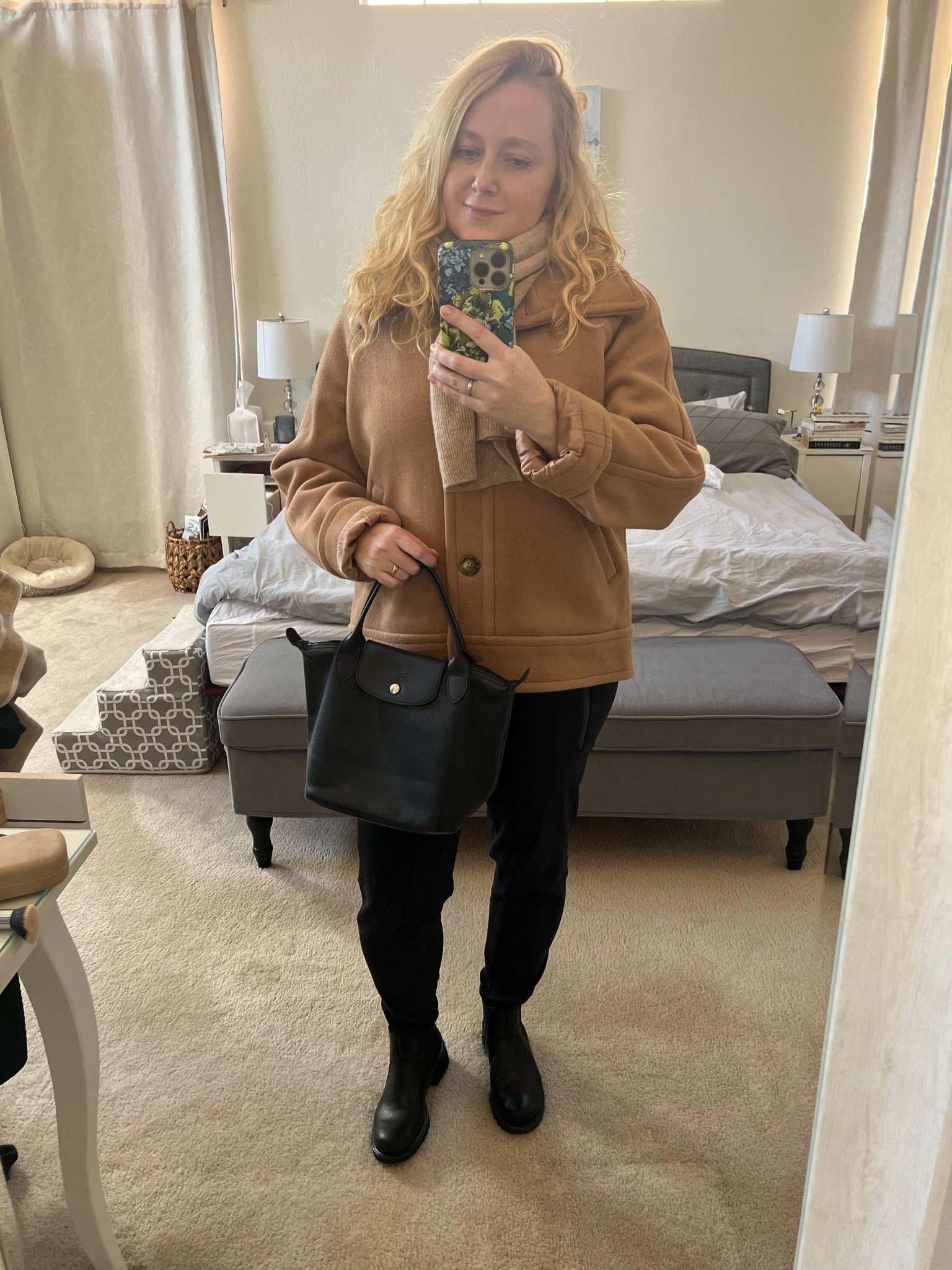 Fall look to run errands 
Short wool coat; Longchamp bag; cashmere scarf


#LTKmidsize #LTKstyletip #LTKSeasonal