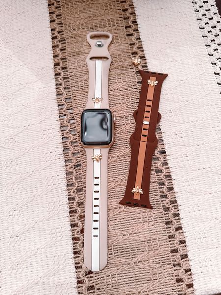 Apple Watch honey bee bands ! Gucci inspired 

20% off code: JAMI



#LTKtravel #LTKGiftGuide #LTKstyletip