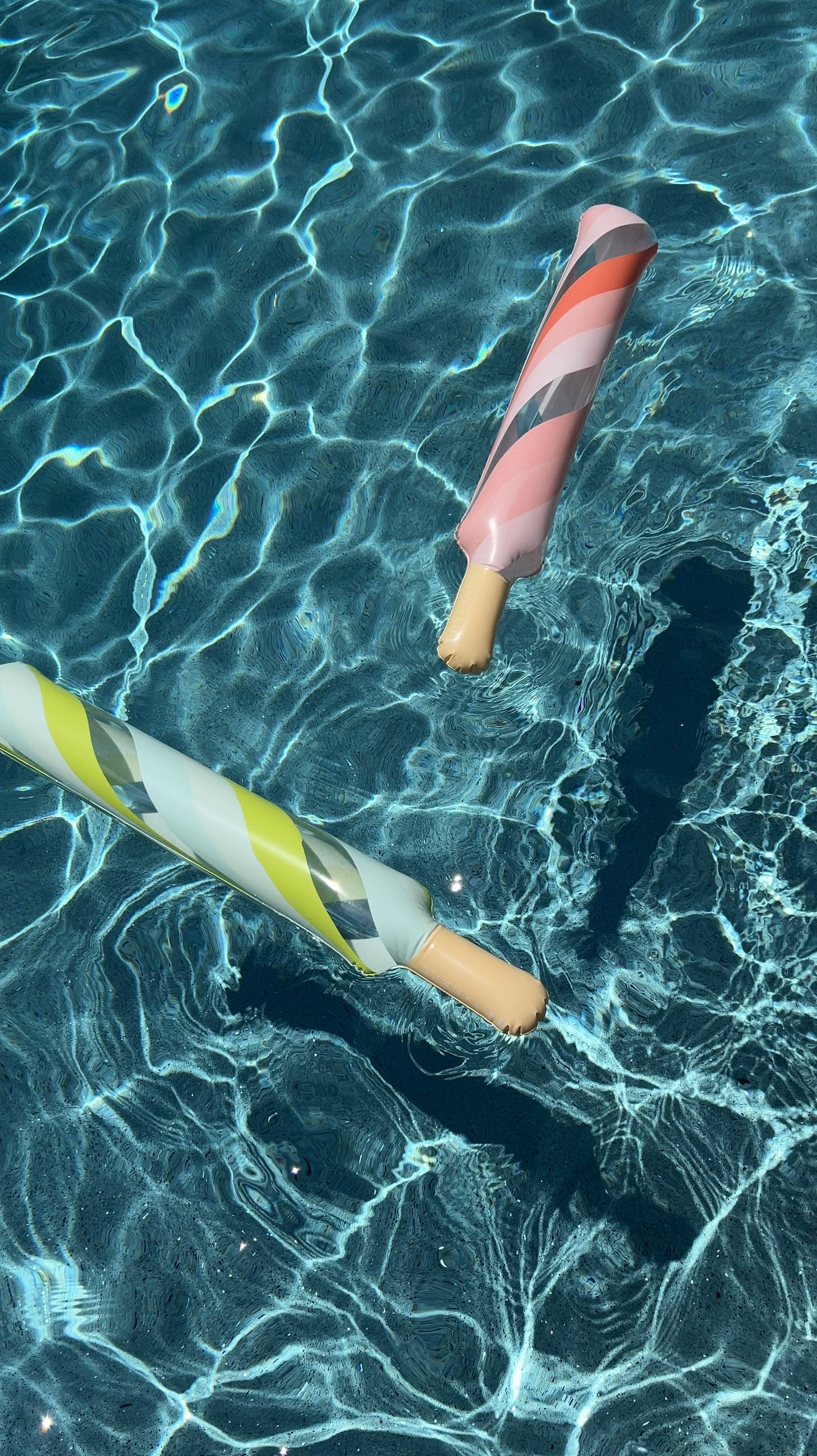 Inflatable Buddy 🧊🩷

#poolfloat #summerfloat #pool #summertime 

#LTKFindsUnder50 #LTKSwim #LTKParties