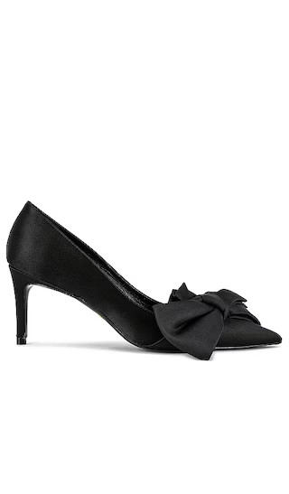 Stuart Loveknot 100 Pump in Black | Revolve Clothing (Global)