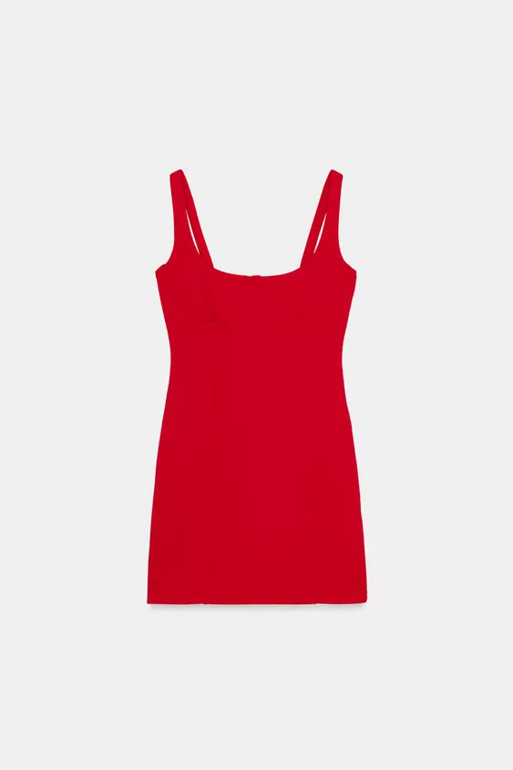 Vestito corto realizzato in tessuto a maglia elastico e flessibile con trama compatta, morbida e ... | Zara IT