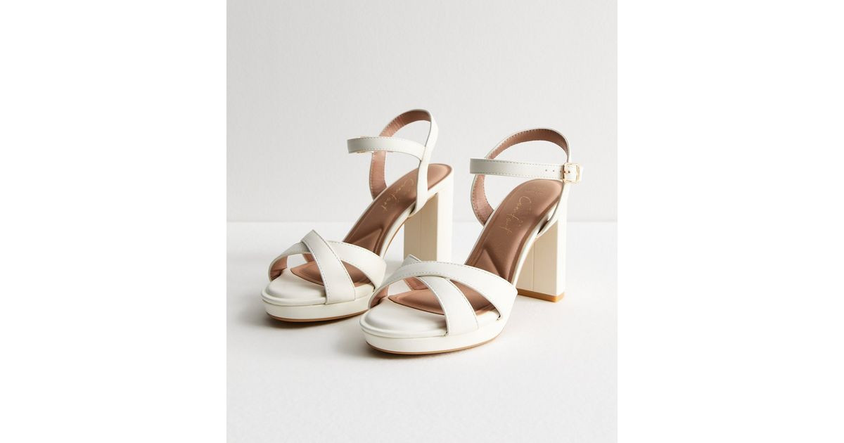 Wide Fit White Crossover Block Heel Sandals | New Look | New Look (UK)