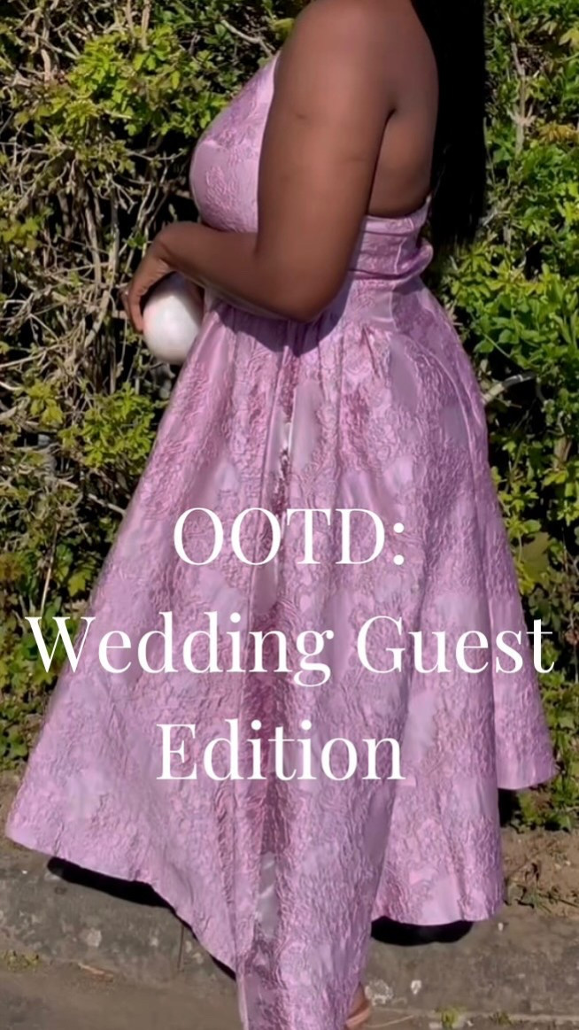 OOTD: I attended a wedding recently and this is what I wore. I honestly didn’t have a look in mind but when I saw this I fell in love. Such a timeless piece, can’t wait to wear this again🥹

My favourite features of this dress

1. The drop waist!! Created such a flattering silhouette for all body types💕
2. The jacquard fabric! The intricate design is another bonus to this gorgeous piece

Dress: @coastfashion 
Purchased from: @debenhams 

Save this post for your look-book!📓

Share this inspo with a friend! 🔁

Follow @theclosetmemoir for more tips and fits

#weddingguestlook #springfashıon #ootd #lavenderdress #elegantstyles #chiclook #coast #boohoo #asos #fashiondiaries #glamlook #whatiwore #mididresses #springfashıon #fashioninspo #outfitinspo #outfitideas #womenstyles #dressedup #timelessstyle