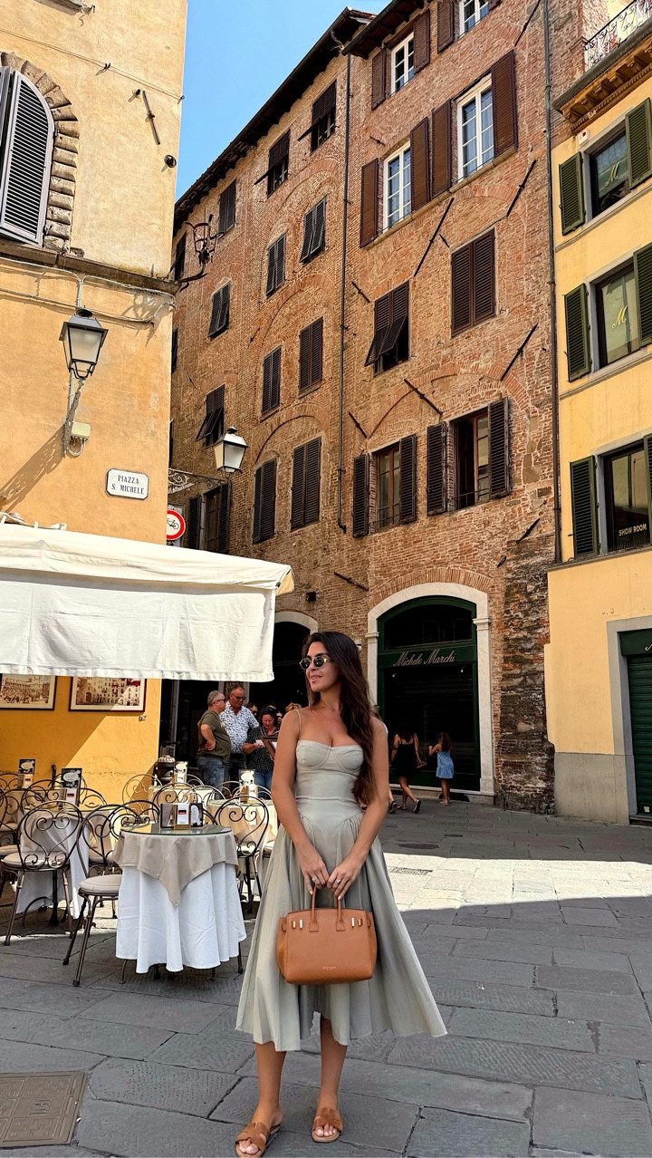 Autumn days shopping around Lucca Italy. As always it was the most wonderful day in this magical city! 

Vlog is up on my YT channel! 

#lucca #autumn #shopwithme #tuscanyitaly #alessandrarosa

#LTKautumn #LTKdresses #LTKtravel