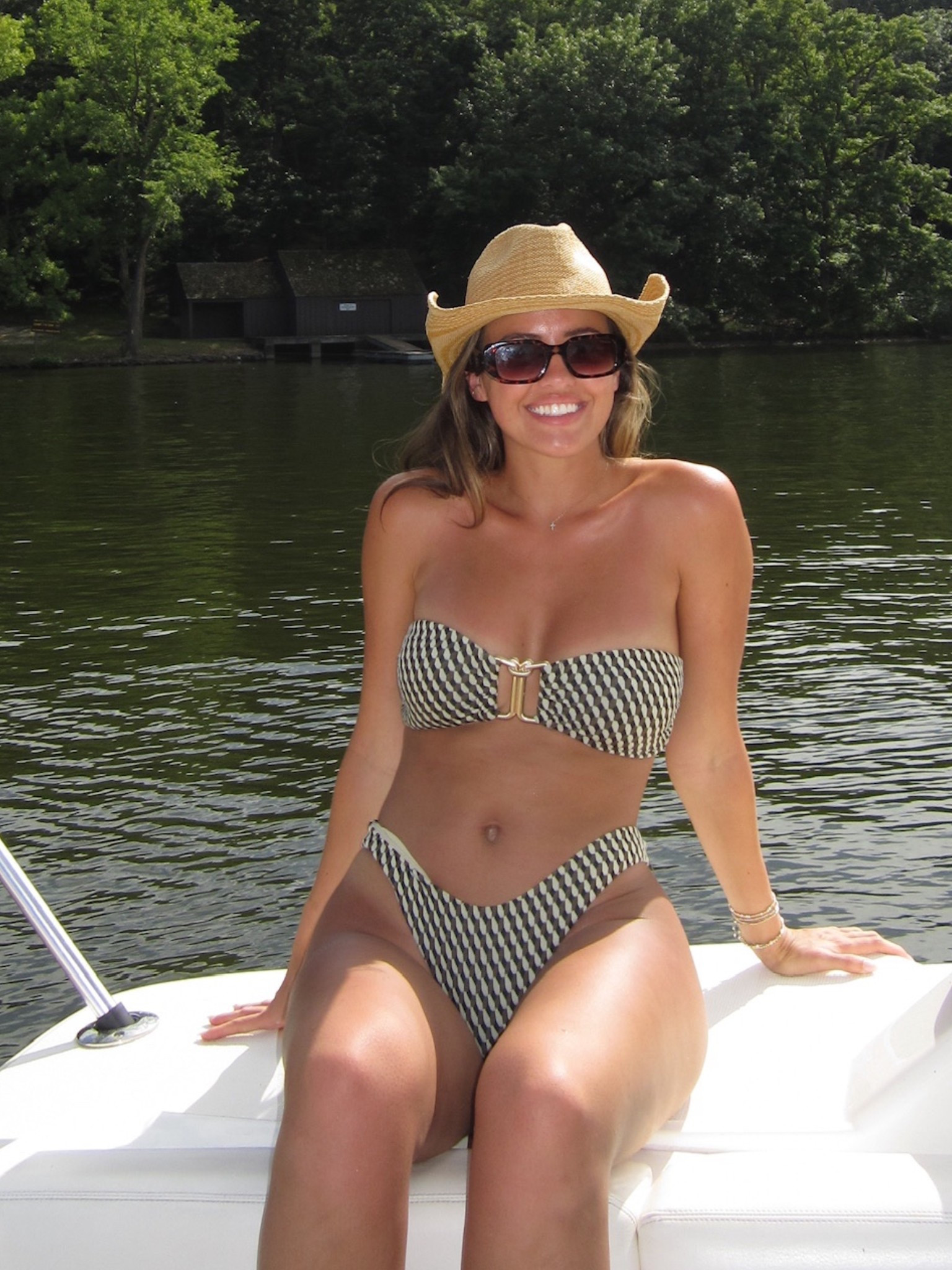 Loves a cowboy hat + swimmy 🤠

This hat is old from target. This is my fav swimsuit of all time 