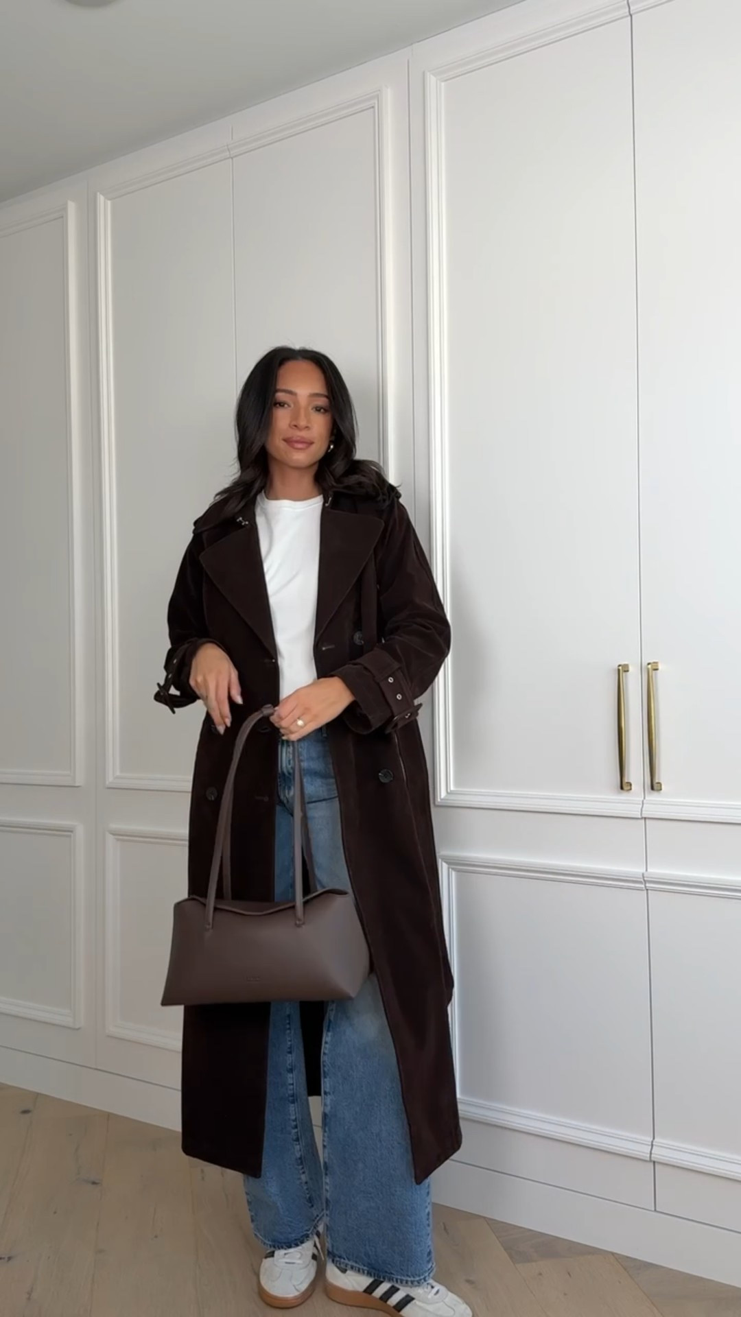 Fall outfit from the Nordstrom Anniversary Sale // wearing size S white tee, size small suede trench coat and size 26 jeans 


Fall fashion 
Fall outfit 
Nordstrom sale
Nsale
Nordstrom anniversary sale 
Weekend outfit 
Casual outfit 

#LTKSeasonal #LTKStyleTip #LTKSaleAlert