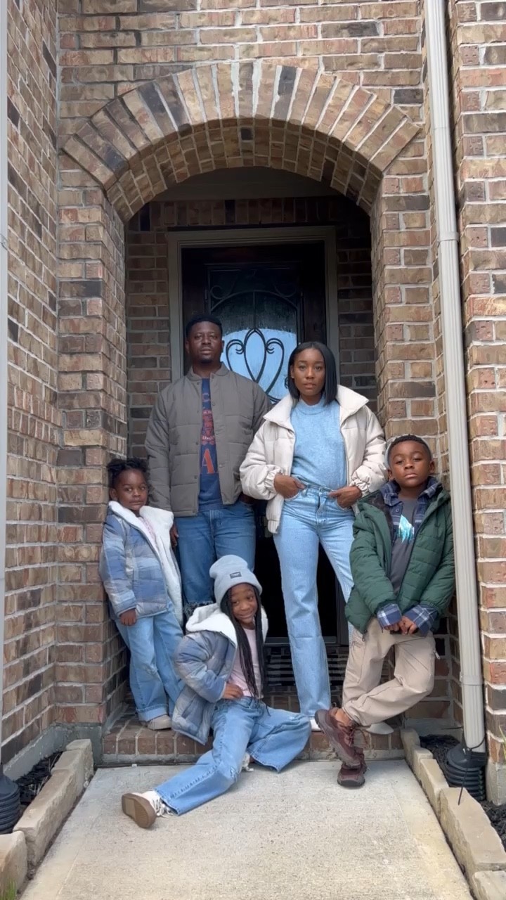 Family fall fashion in Abercrombie - coats, denim, sweaters 

#LTKmens #LTKHoliday #LTKfamily