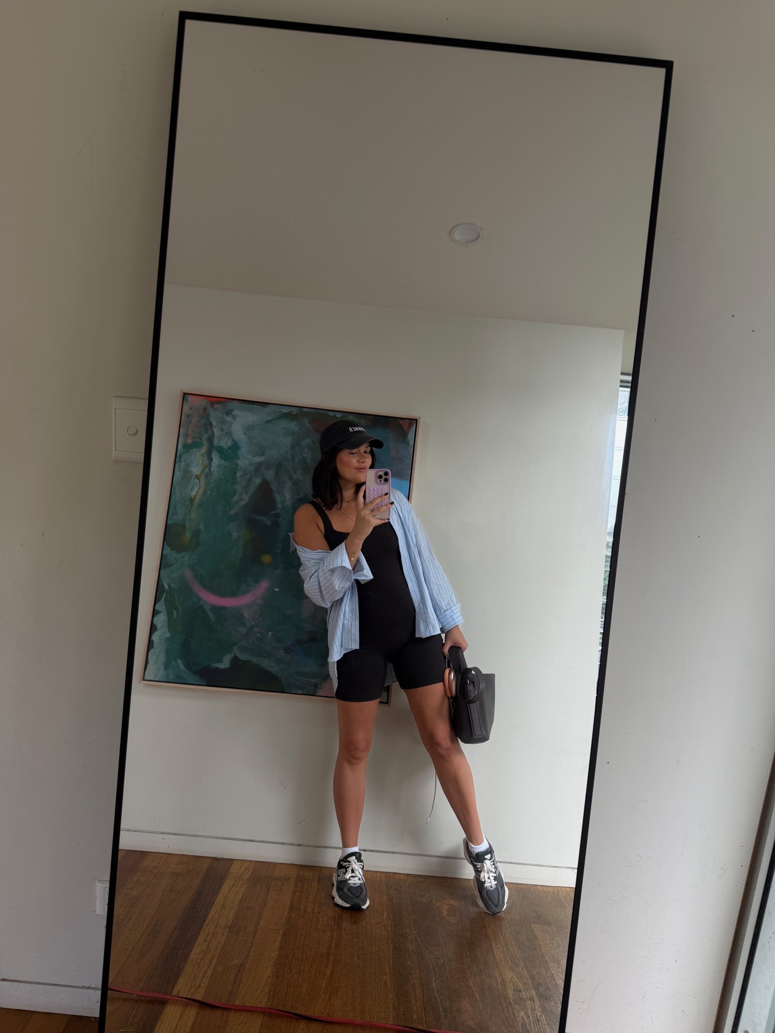 David Jones currently have 50% off SKIMS 
Shirt - Target 
Onesie - Skims 
Shoes - New Balance

#LTKfitness #LTKaustralia #LTKworkwear