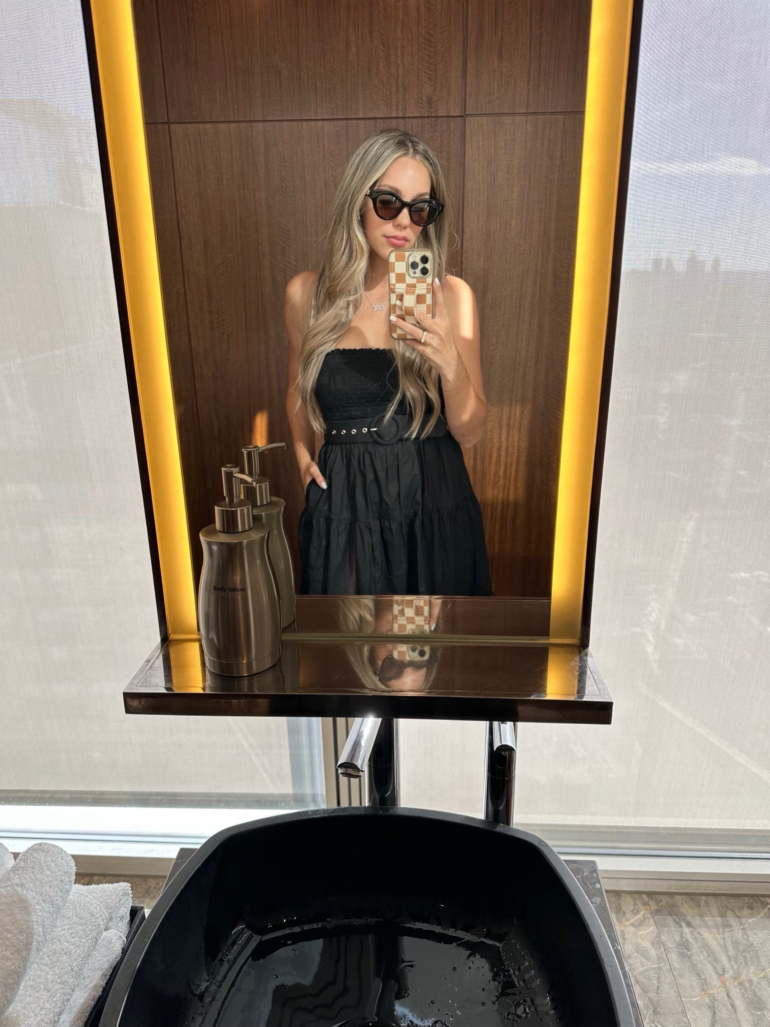 What I’m wearing today in London!

London outfit, what to wear on Europe trip, Paris outfit ideas, what to pack for Paris trip, travel outfits, elevated casual style 

#LTKFind #LTKstyletip #LTKtravel