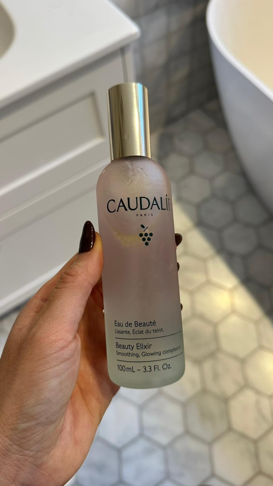 Hydrate, calm and soothe skin 🤍🤍

#LTKbeauty #LTKFashionMonth #LTKwinter