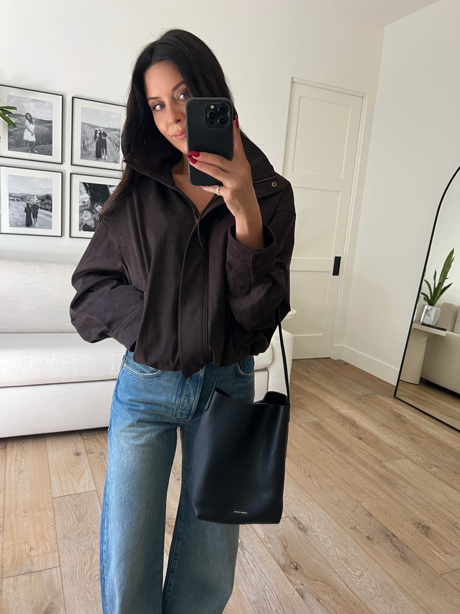 Sex with this suede, oversized jacket from Zaira and my new everyday minimal bag

#LTKStyleTip #LTKmomlife #LTKOver40
