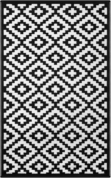 Lightweight Outdoor Reversible Plastic Rug Nirvana Black / White - 180 cm x 270 cm (6ft x 9ft) | Amazon (US)