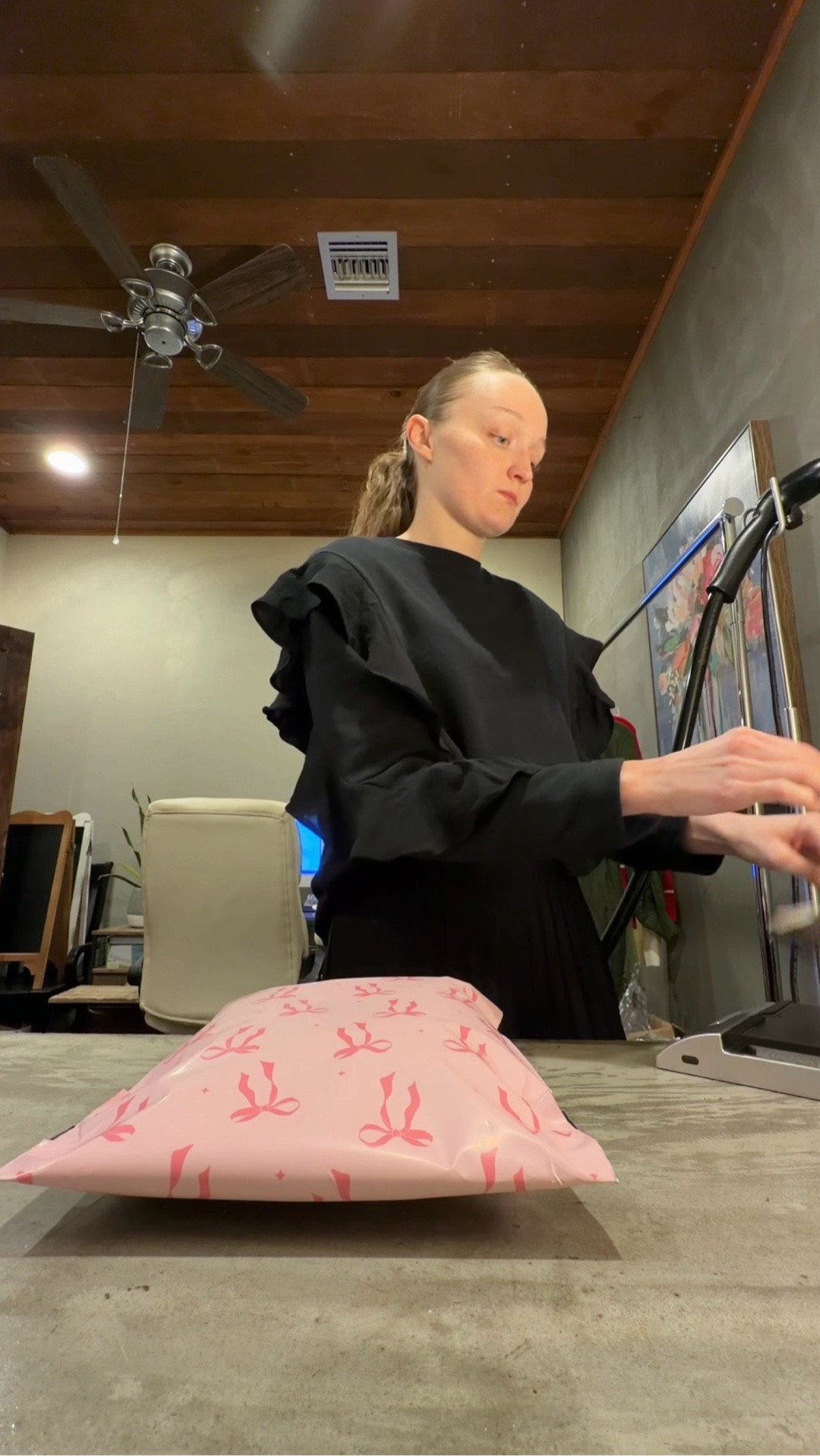 a strong crystal light moment… followed by a really good morning 💀🤍if y’all need me, I’ll be taking it easy the rest of the afternoon 😴

#LTKgrwm #LTKdayinmylife #LTKootd