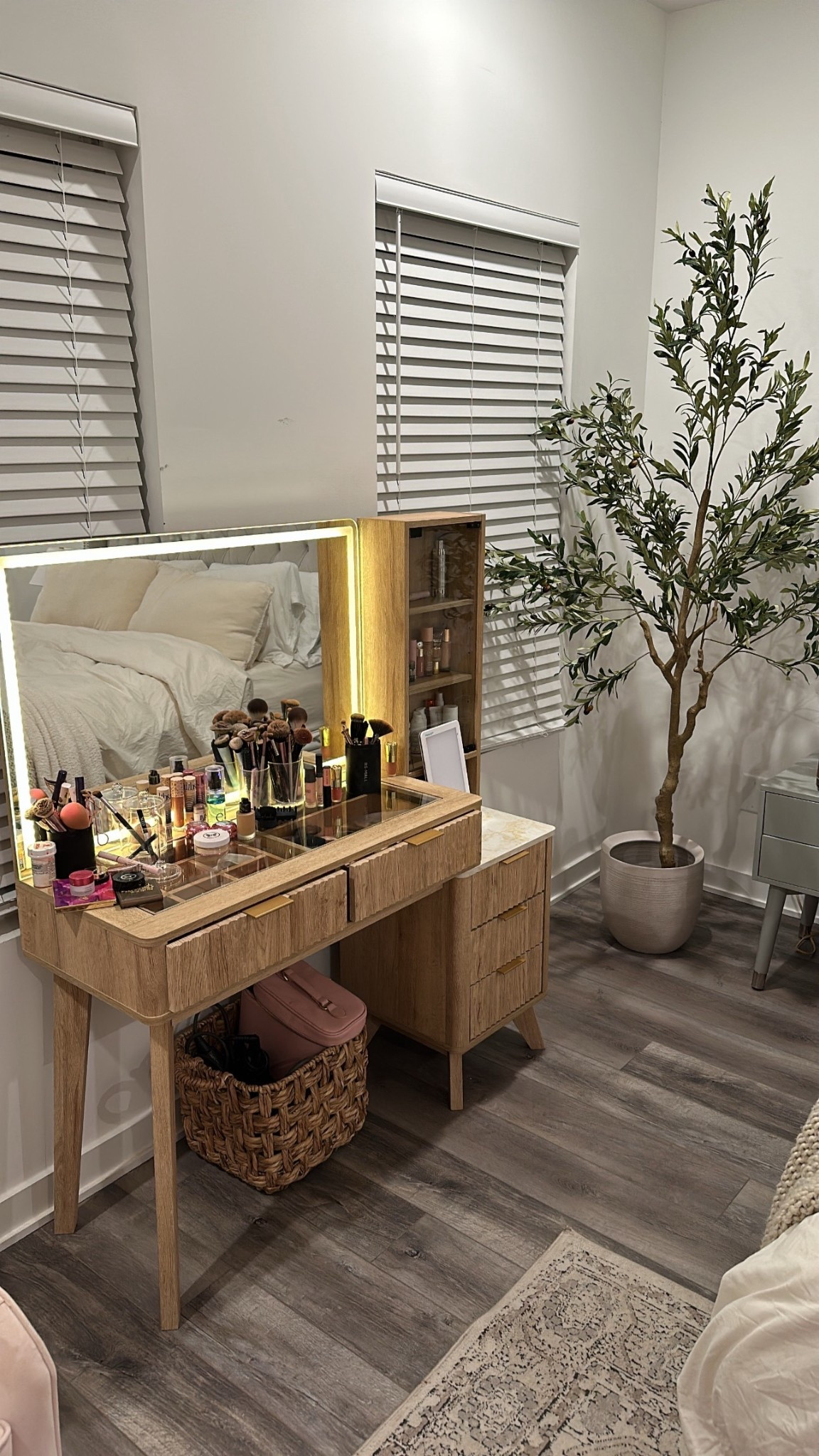 The best makeup vanity is on sale!! Also linked my favorite faux olive tree

#LTKSeasonal #LTKHome