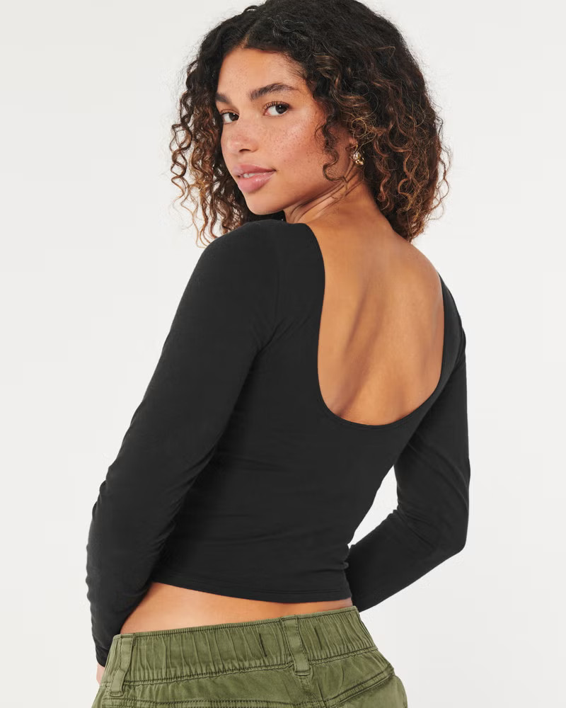 LONG-SLEEVE LOW BACK CREW T-SHIRT | Hollister (UK)