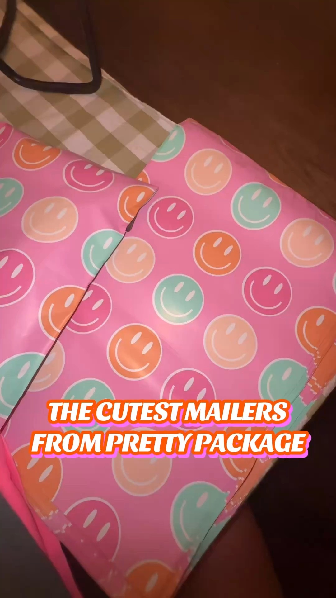 These mailers are adorable and great quality and there are so many prints and patterns to choose from to fit you and your vibe!🤩🤩🤩 #prettypackaging #prettypackagestore #mailers 

#LTKvlog #LTKU #LTKdayinmylife