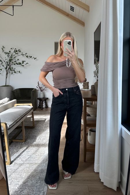 Revolve Spring Try-on!

Small in top, 25 in jeans (size down 1 size), shoes are older- linked similar.

#kathleenpost #revolve #springoutfit #springfashion

#LTKSeasonal #LTKstyletip