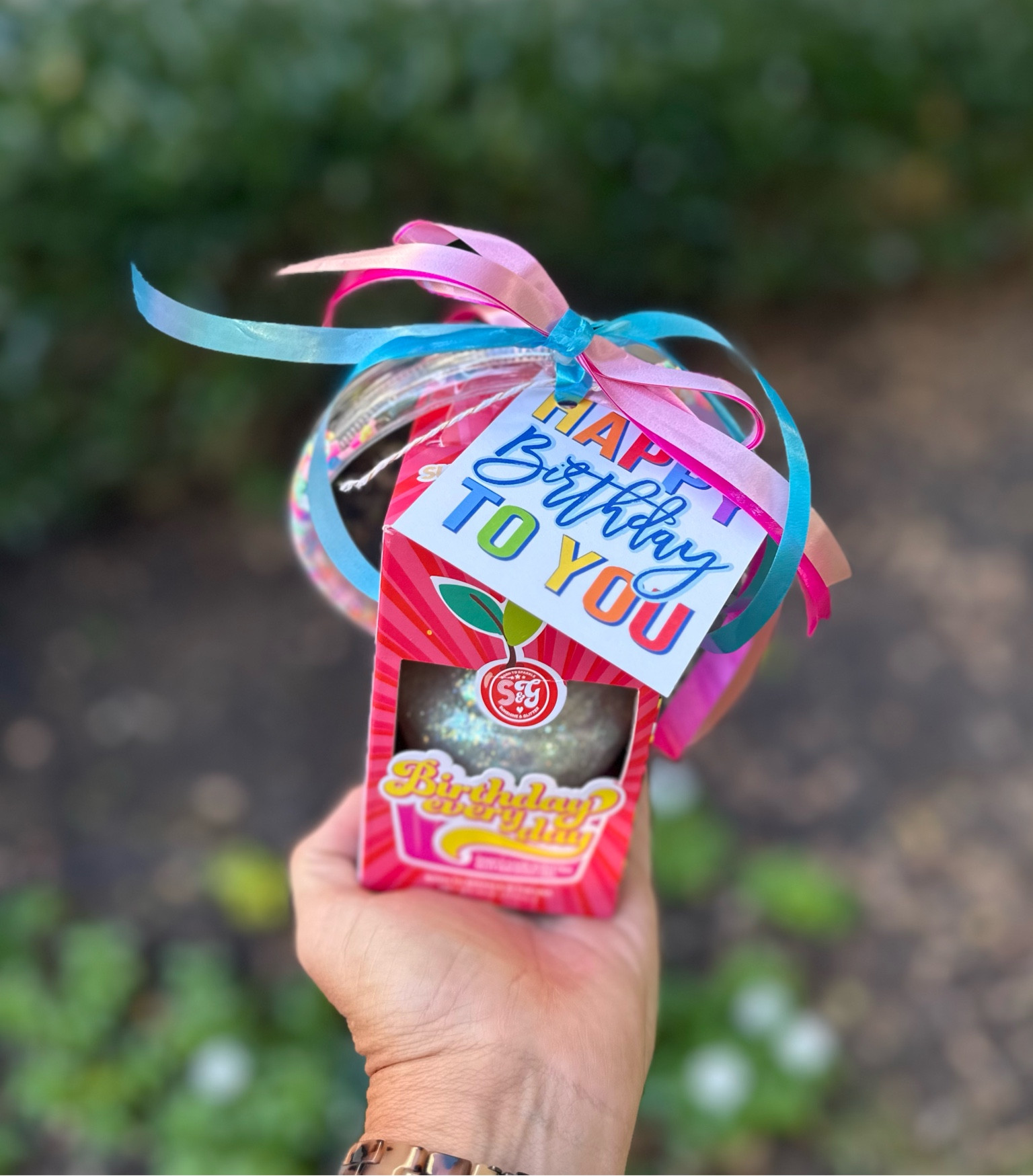 Sweet and simple birthday gift 

#sunshineandglitter #birthdaygifts #birthdaygiftsforher #birthdaypresent #tweensbirthday 

#LTKParties #LTKKids #LTKHome