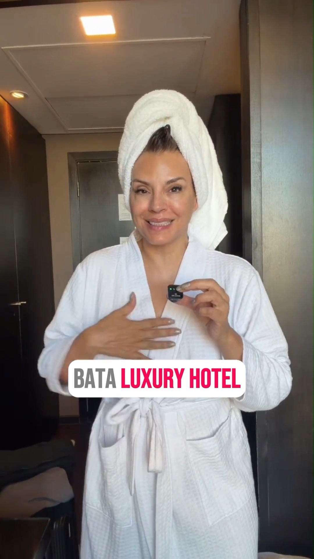 Bata estilo luxury hotel 

#LTKmorningroutine #LTKgrwm #LTKOver40