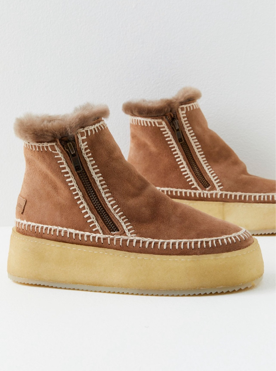 Cutest winter boots!!! Love 

#LTKGiftGuide #LTKshoecrush #LTKSeasonal