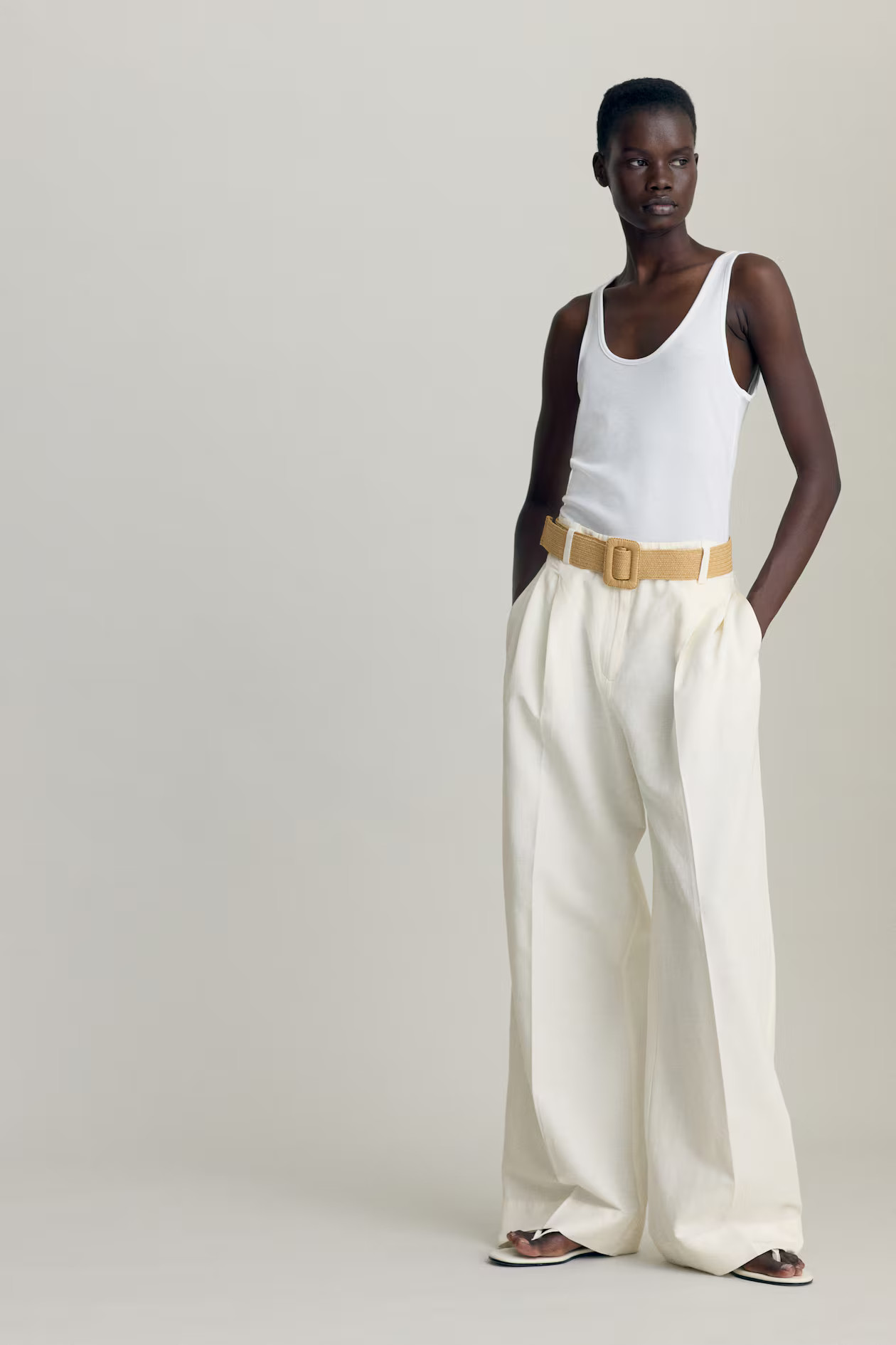 Belted linen-blend trousers - White - Ladies | H&M GB | H&M (UK, MY, IN, SG, PH, TW, HK)