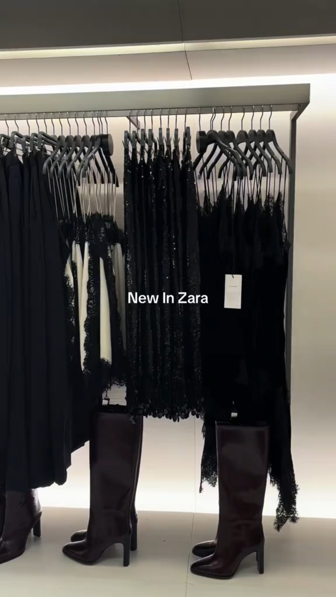 Zara new in 

#LTKitalia #LTKpartywear #LTKdresses