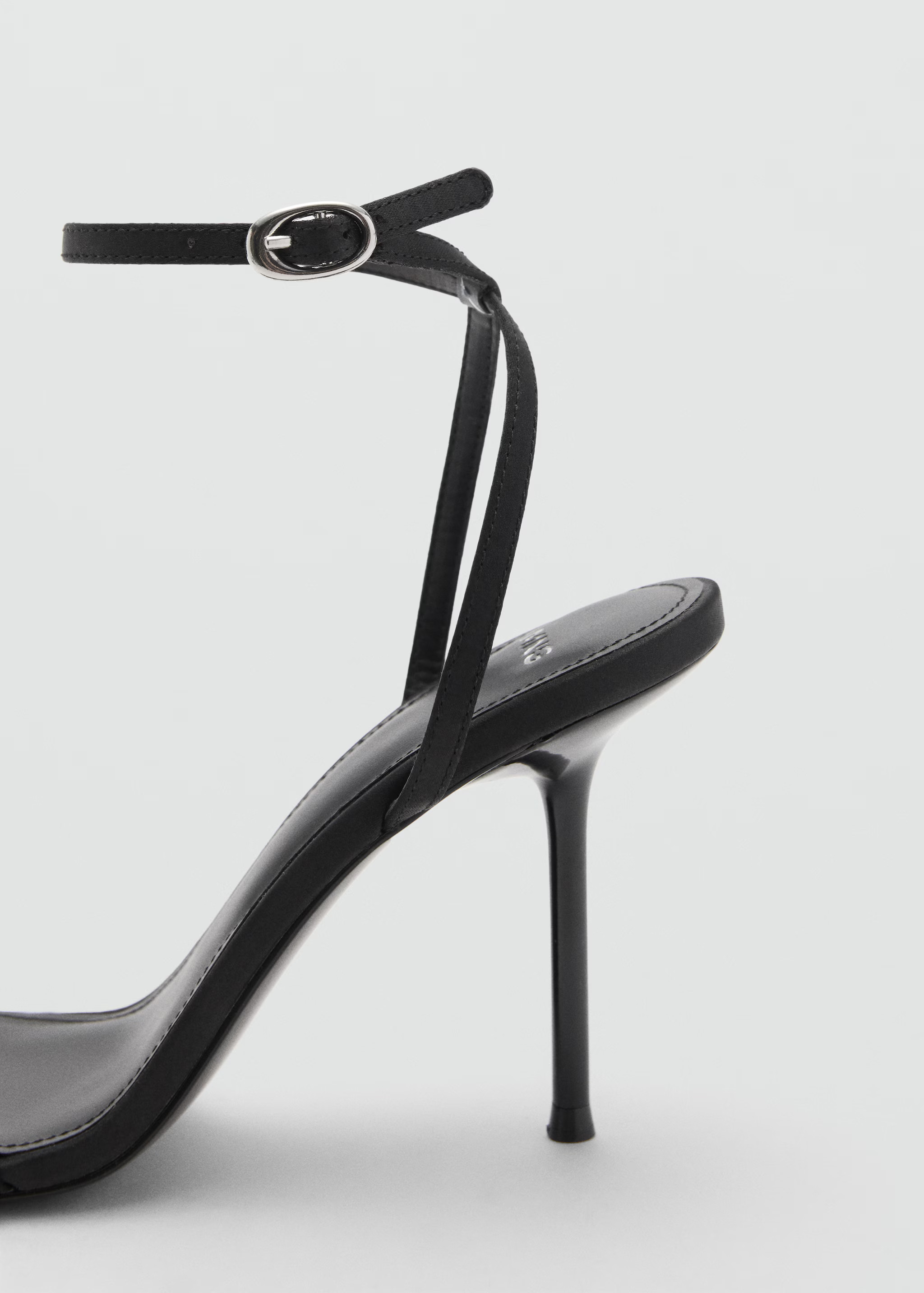 Heeled sandal with buckle detail | Mango (US/MX/AU)