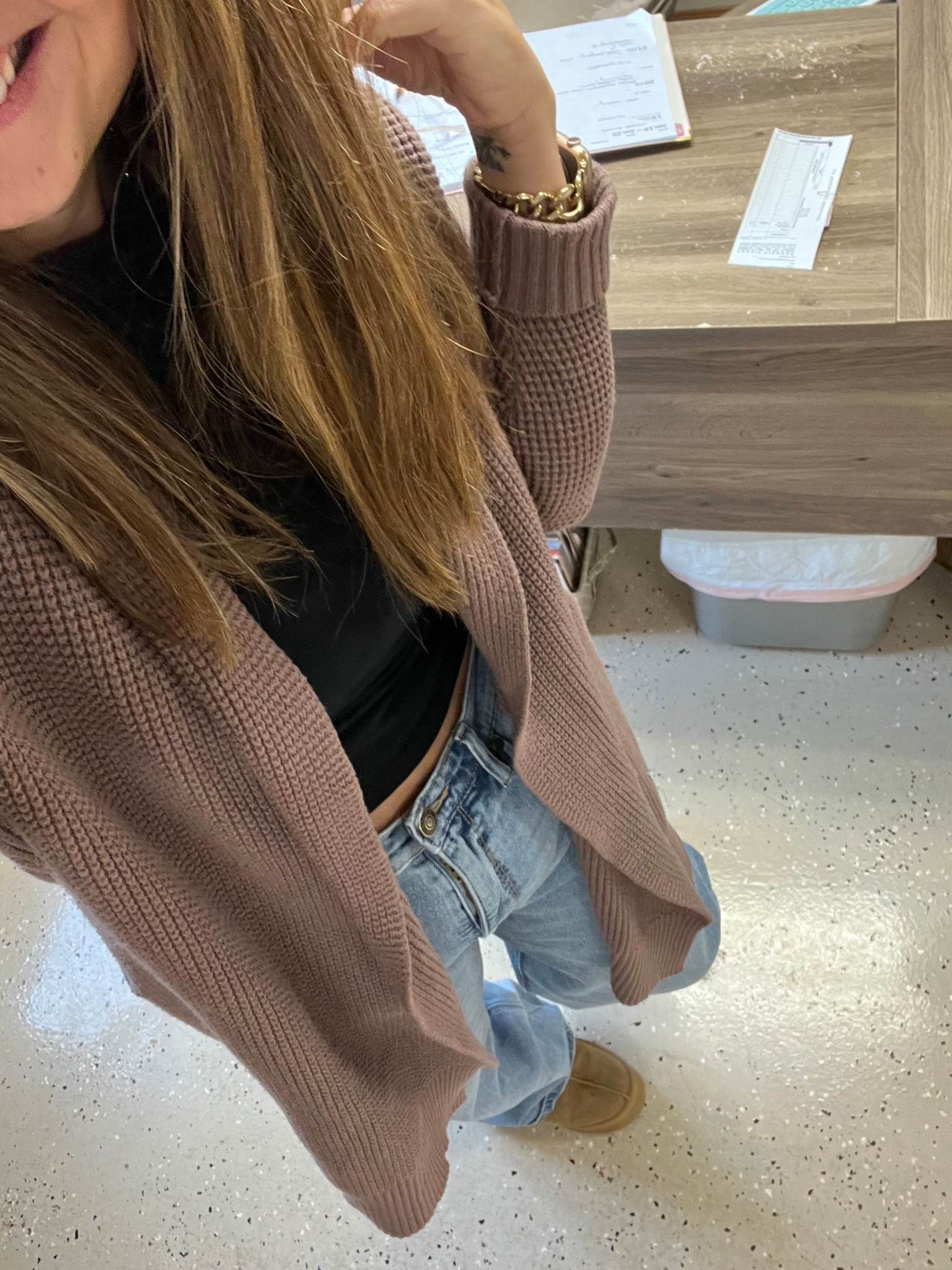 Obsessed with this long sweater 😍

#LTKdayinmylife #LTKmomlife #LTKWorkwear