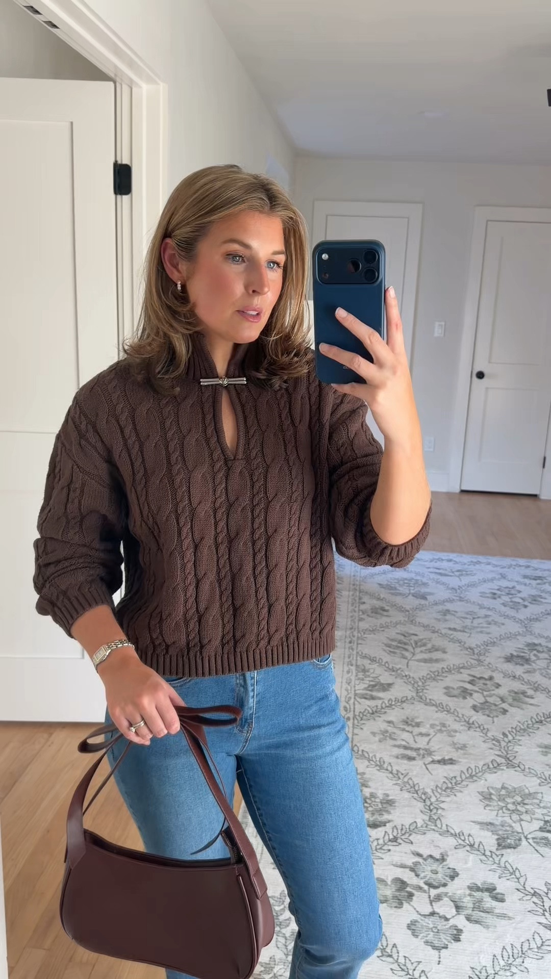 Casual outfit idea from Commense! Wearing a S in sweater and 2 in jeans 